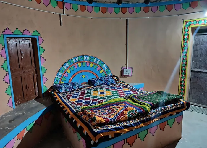 White Rann Homestay