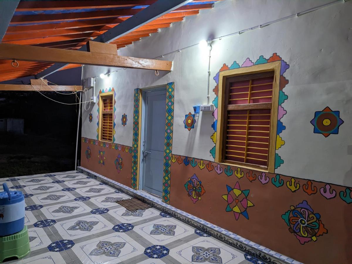 White Rann Homestay